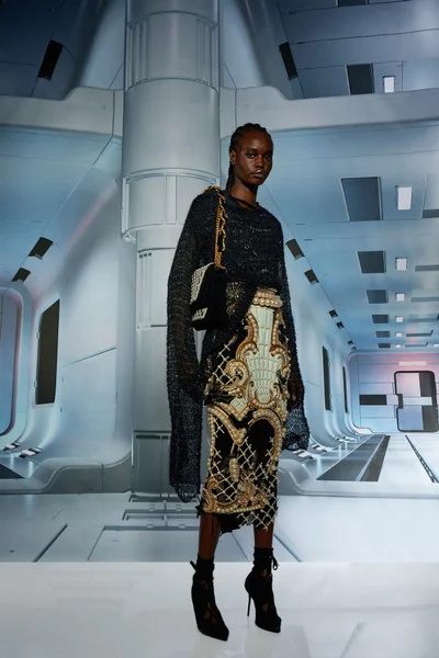 Look 9